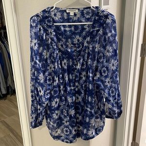 Beachlunchlounge collection, long sleeve button up, blue. Women’s large.